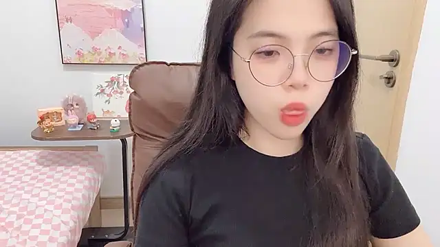 Snapshot of Dawn-2 chatting on February 27, 6:52 pm Dawn-2 online show from February 27, 6:52 pm