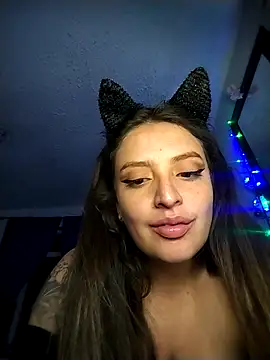 Snapshot of Deimoonblack26 chatting on February 4, 10:26 pm Deimoonblack26 online show from February 4, 10:26 pm