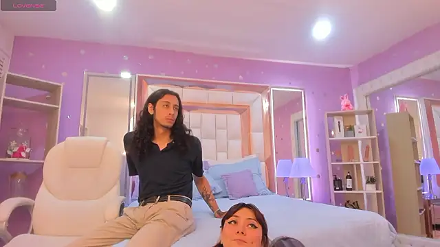 Goldentemptation  online show from March 25, 7:42 pm