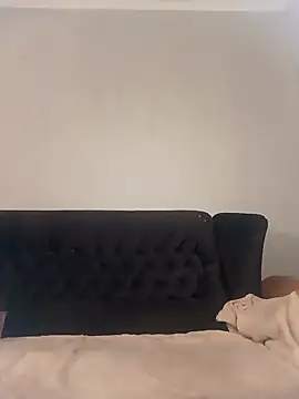 Snapshot of MiaMooly chatting on October 10, 2:27 pm MiaMooly online show from October 10, 2:27 pm