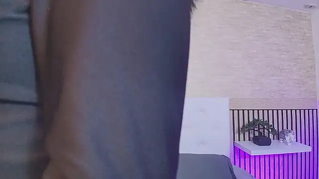 Elizabeth Ferrer online show from March 5, 11:50 am