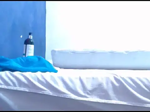 Snapshot of xxiomarasweet chatting on February 14, 11:34 pm xxiomarasweet online show from February 14, 11:34 pm