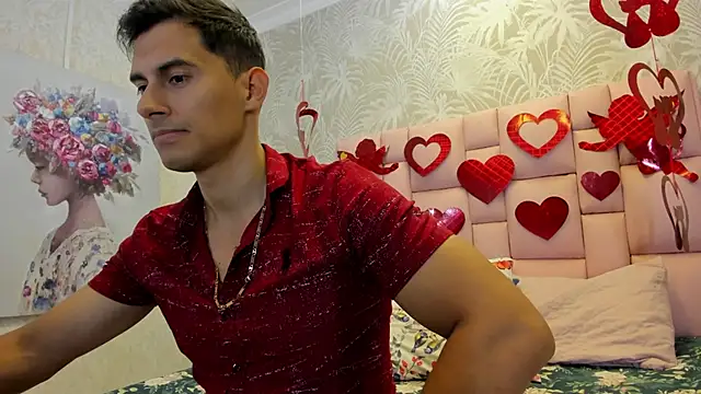 Snapshot of Mike_Conors chatting on February 14, 1:46 am Mike Conors online show from February 14, 1:46 am