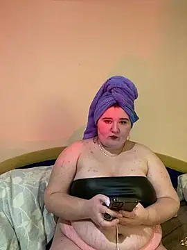 Snapshot of AngelKiras chatting on February 16, 7:21 pm AngelKiras online show from February 16, 7:21 pm