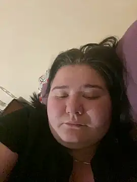 Snapshot of AngelKiras chatting on February 23, 8:39 pm AngelKiras online show from February 23, 8:39 pm