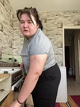 Snapshot of AngelKiras chatting on February 28, 7:53 am AngelKiras online show from February 28, 7:53 am