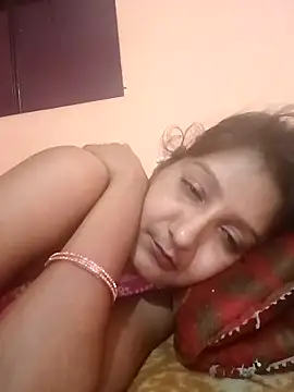 Snapshot of Ayesharani1 chatting on April 20, 8:17 am Ayesharani1 online show from April 20, 8:17 am