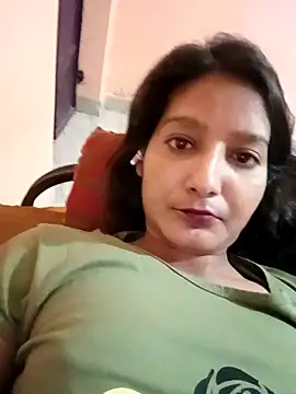 Snapshot of Ayesharani1 chatting on May 6, 12:41 am Ayesharani1 online show from May 6, 12:41 am