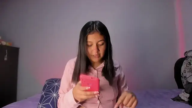 Snapshot of Sharlottee__ chatting on February 27, 11:38 pm Sharlottee online show from February 27, 11:38 pm