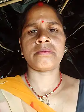 Snapshot of Hot_kiran4 chatting on February 5, 9:14 am Hot kiran4 online show from February 5, 9:14 am