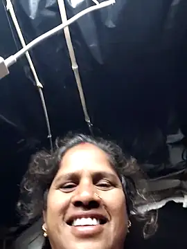 Snapshot of Hot_kiran4 chatting on February 20, 12:07 am Hot kiran4 online show from February 20, 12:07 am