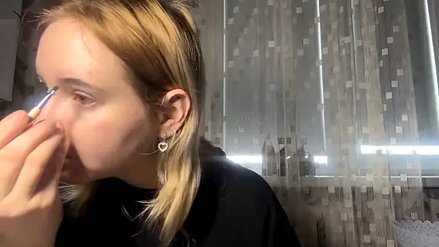 Snapshot of LedAffinity chatting on February 27, 7:08 am LedAffinity online show from February 27, 7:08 am