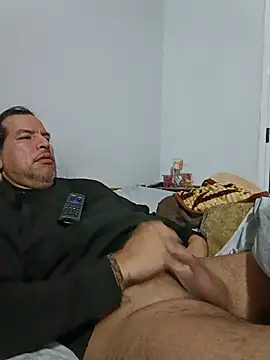 Snapshot of gordorichard chatting on July 29, 3:15 am gordorichard online show from July 29, 3:15 am