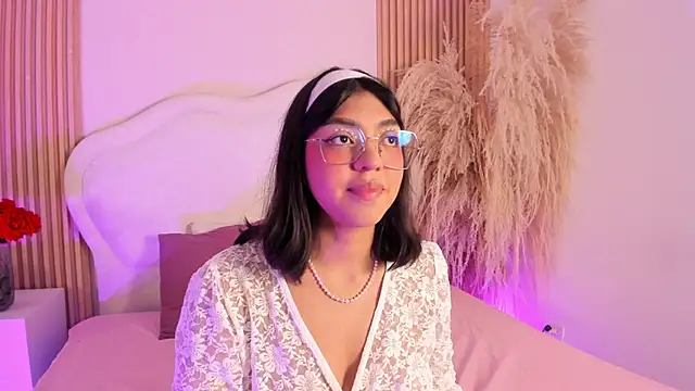 Snapshot of rebeca_taylor chatting on February 20, 3:36 am rebeca taylor online show from February 20, 3:36 am