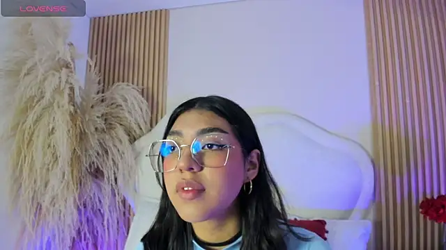 Snapshot of rebeca_taylor chatting on February 28, 3:07 am rebeca taylor online show from February 28, 3:07 am