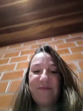 Snapshot of Loirinha_surf chatting on February 20, 4:31 am Loirinha surf online show from February 20, 4:31 am