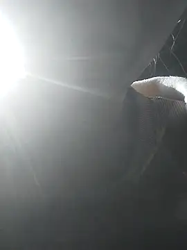 Snapshot of bigdady112 chatting on February 14, 3:47 am bigdady112 online show from February 14, 3:47 am