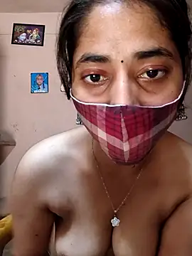 Snapshot of Kitti-Sharma chatting on June 27, 7:24 am Kitti-Sharma online show from June 27, 7:24 am