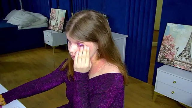 ChloeHalses online show from July 12, 5:04 pm