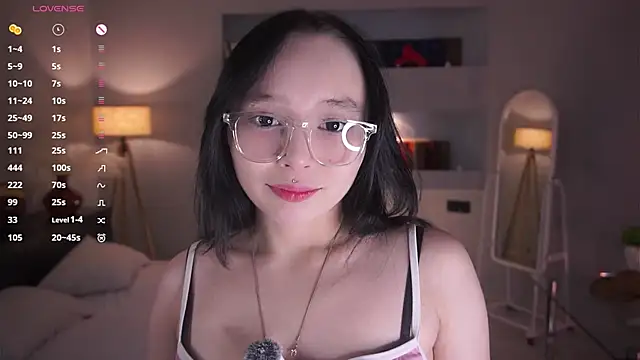 HannaHayles online show from February 6, 5:38 pm