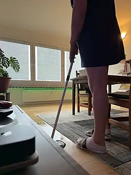 hungryMaya online show from February 5, 10:20 am