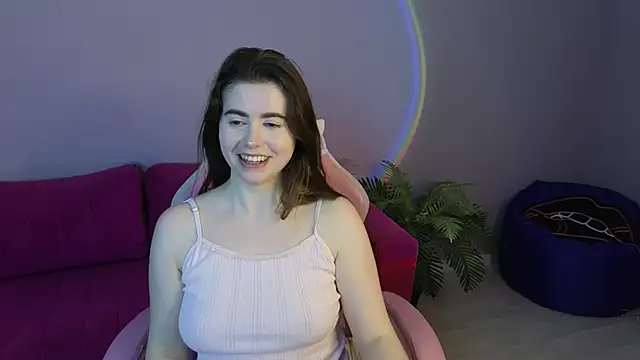 Snapshot of LovingWhisperr chatting on February 15, 1:46 am LovingWhisperr online show from February 15, 1:46 am