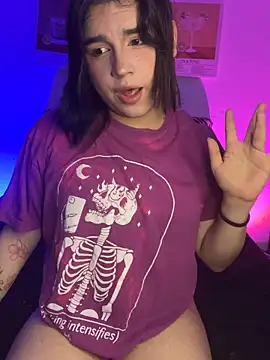 Daniellesins1 online show from April 12, 6:51 am