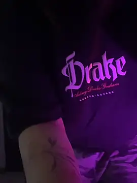 Daniellesins1 online show from April 18, 4:49 am