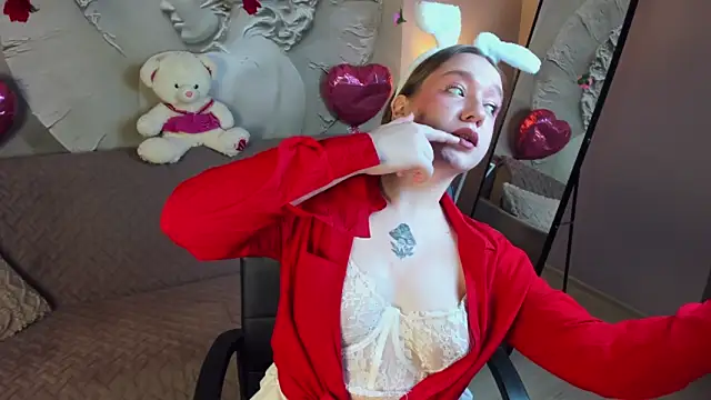 Snapshot of RachelDiRose chatting on February 15, 3:14 am RachelDiRose online show from February 15, 3:14 am