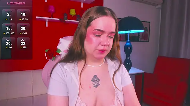 Snapshot of RachelDiRose chatting on February 21, 3:18 am RachelDiRose online show from February 21, 3:18 am