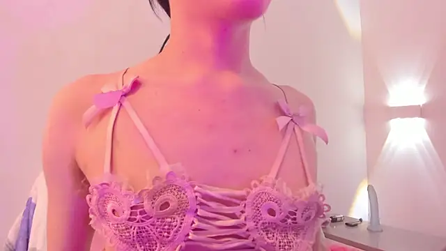 AllanaRosee online show from July 9, 1:15 pm