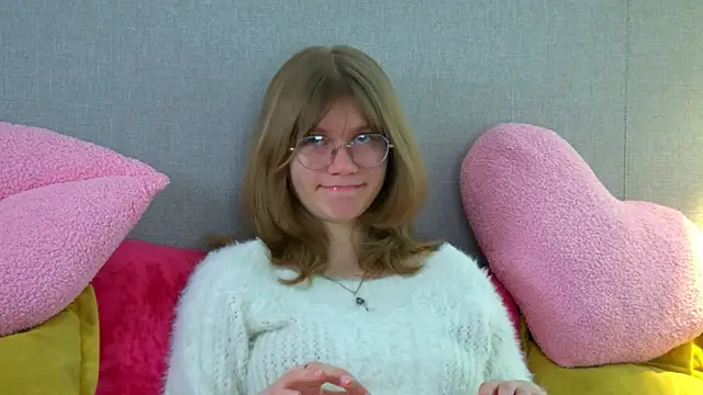 MilaMaelis online show from March 7, 6:21 am