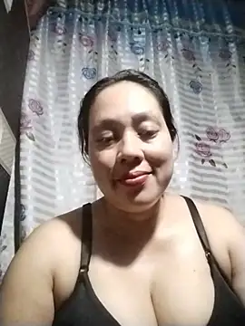 Snapshot of May_Bombs chatting on February 13, 12:56 pm May Bombs online show from February 13, 12:56 pm