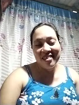 Snapshot of May_Bombs chatting on February 18, 8:54 am May Bombs online show from February 18, 8:54 am