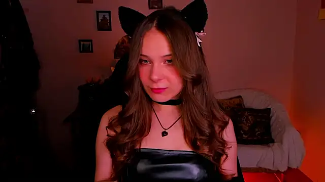 LanaLovely online show from May 20, 6:30 am