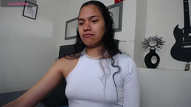 Julieta Parker online show from May 27, 1:13 am