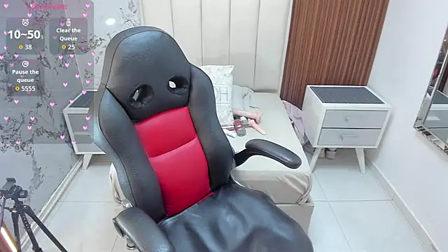 LISIEMARGOTH online show from March 28, 12:49 pm