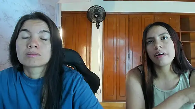 Snapshot of Emily_and_Soffy chatting on February 11, 12:10 pm Emily and Soffy online show from February 11, 12:10 pm