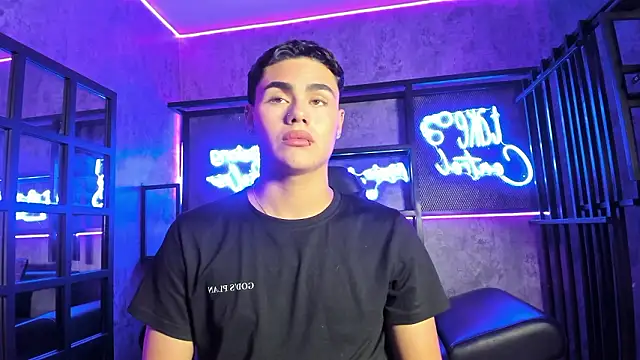 FemNoa online show from February 21, 1:23 pm