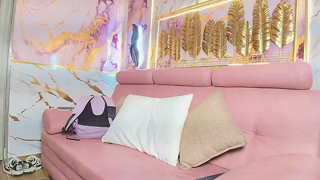 FemNoa online show from March 1, 1:46 pm