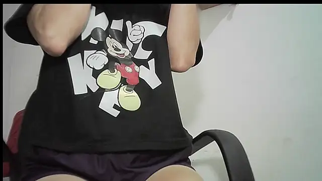 Snapshot of Katestar77 chatting on February 7, 5:16 pm Katestar77 online show from February 7, 5:16 pm