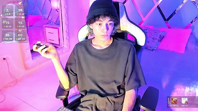 thanier 18 online show from March 6, 7:32 pm