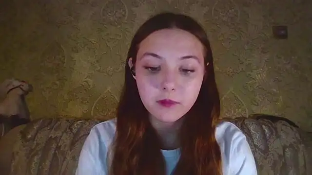 Snapshot of YuniNeko chatting on February 6, 4:21 pm YuniNeko online show from February 6, 4:21 pm