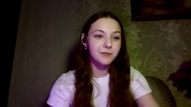 Snapshot of YuniNeko chatting on March 2, 5:31 pm YuniNeko online show from March 2, 5:31 pm