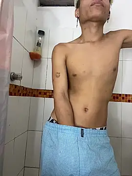 Snapshot of MaxyRyan chatting on February 23, 6:00 am MaxyRyan online show from February 23, 6:00 am