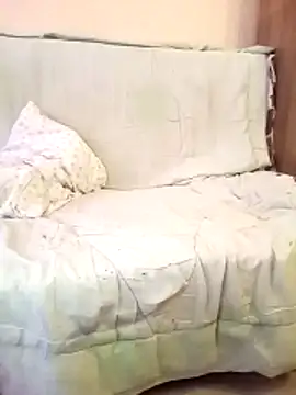 red misstess wow online show from February 11, 7:13 am