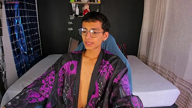  Josh Moon  online show from March 17, 6:00 pm