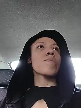 CharlotteKravizz online show from February 23, 8:17 pm