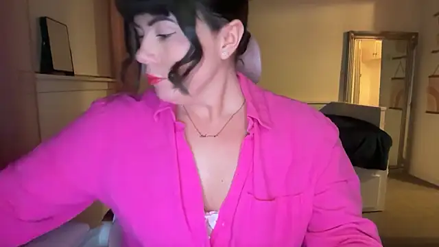 EdenRose online show from April 5, 8:50 pm