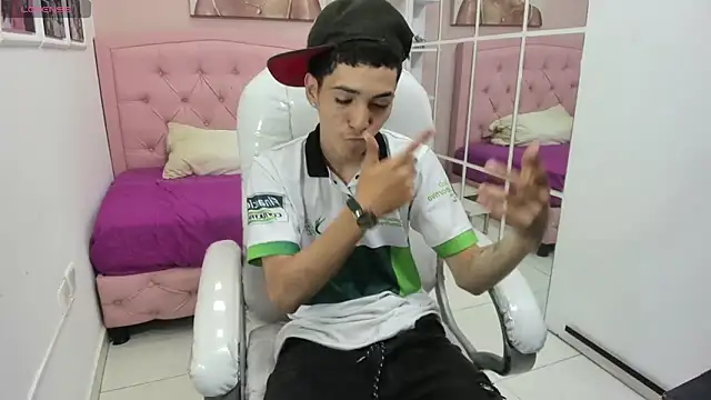 Asher costa online show from June 5, 10:04 pm